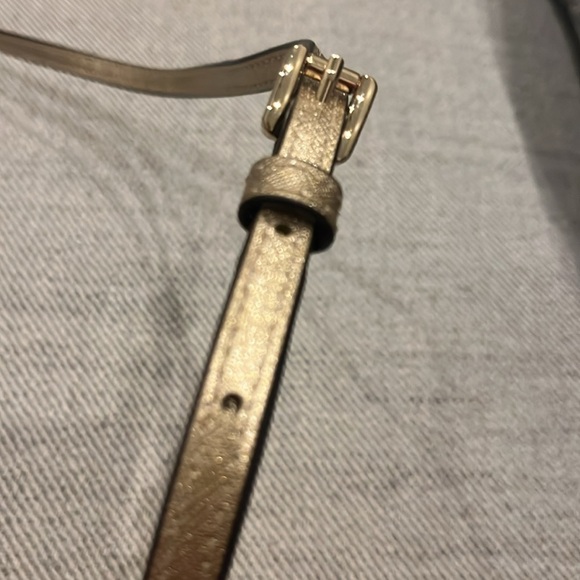 MICHAEL KORS GOLD CROSSBODY - Picture 3 of 8